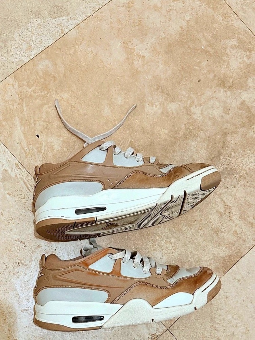 Air Jordan 4 RM Women's Shoes
Us 9